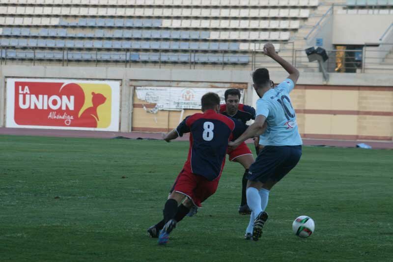 Debut con trabajada victoria frente al Español del Alquián