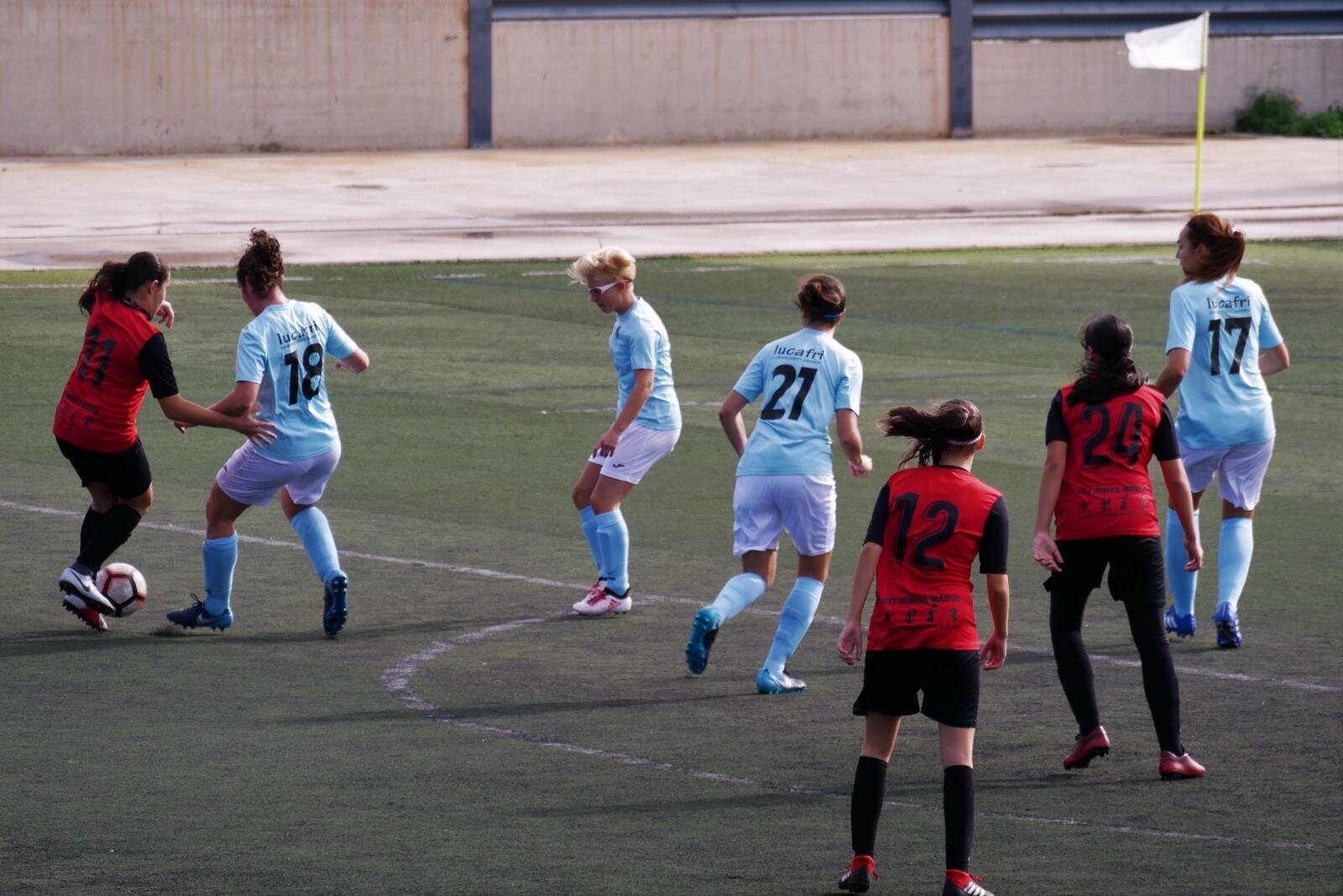 El femenino de fútbol se impone al Atlético Estudiantes B