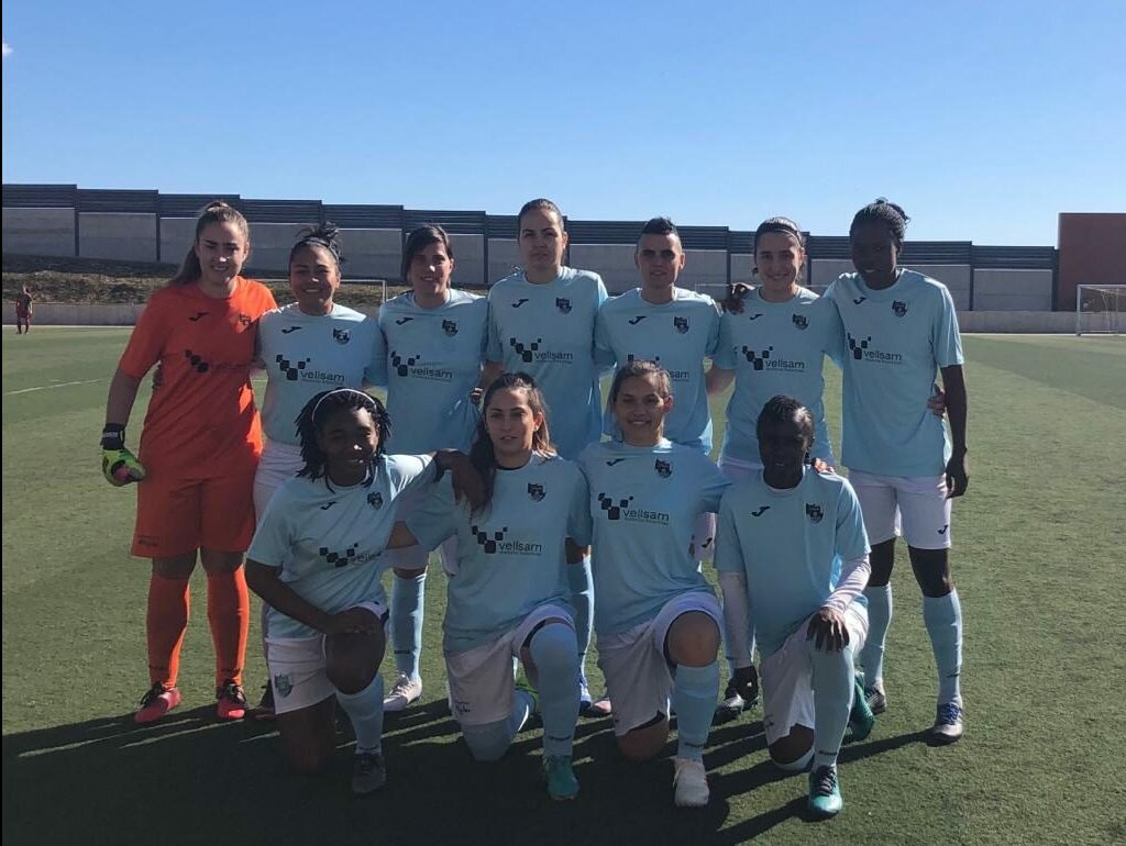 El femenino busca ante Estudiantes B acercarse al segundo puesto de la liga
