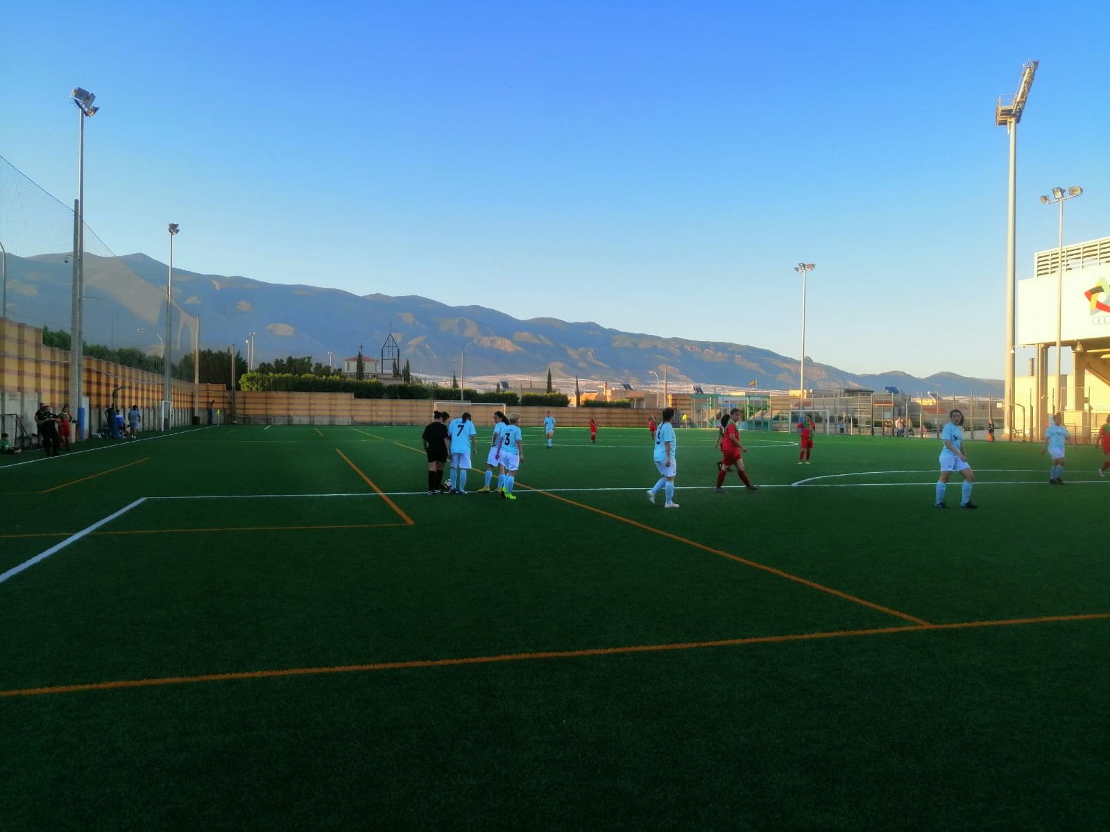 El equipo femenino luchará por la primera victoria este sábado en la Copa Diputación