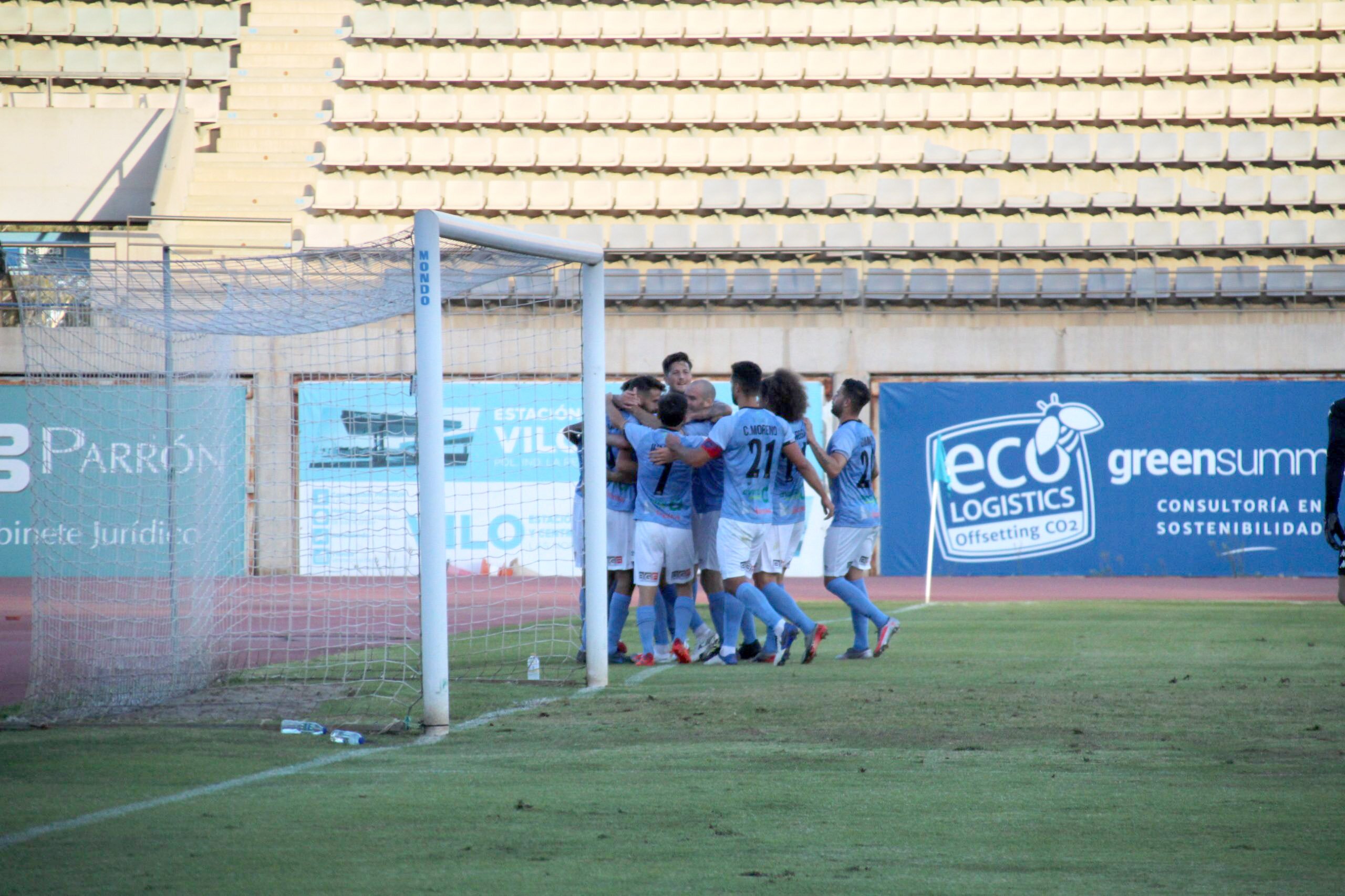 El CD El Ejido impone su letal remate con un espectacular 3-0