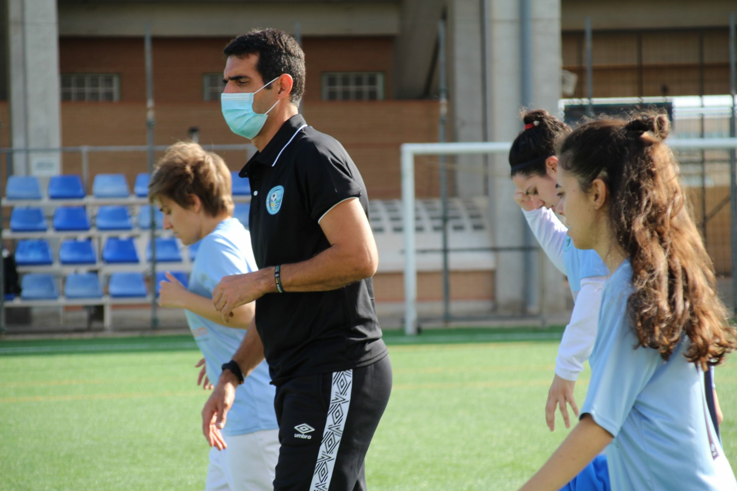 El sénior femenino visita este domingo Roquetas