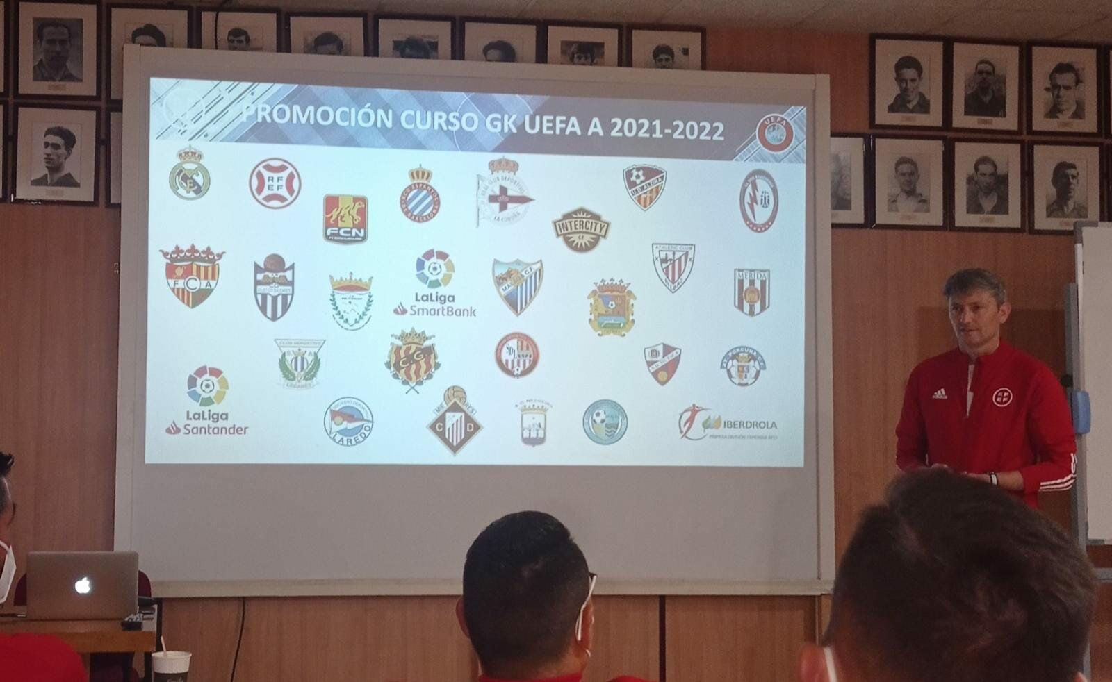 Andrea Cimino participa en el Curso Goalkeeper UEFA A
