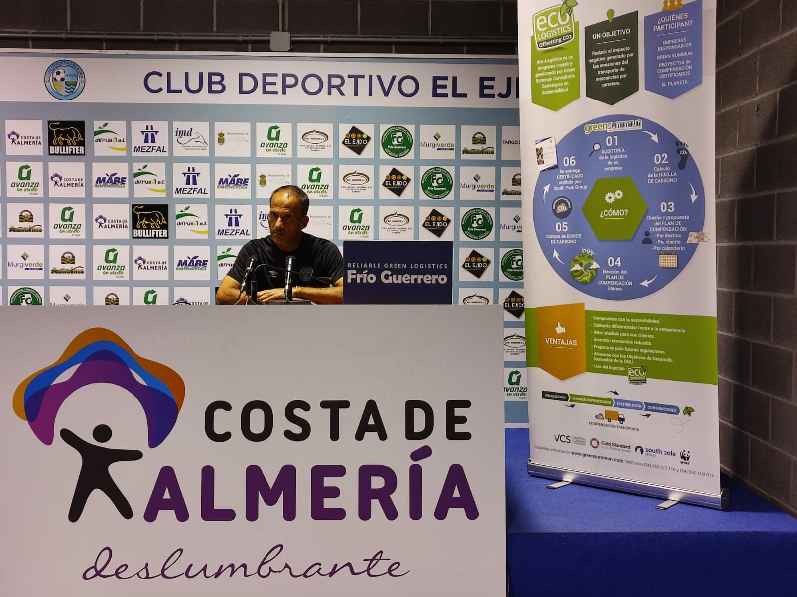 El Polideportivo El Ejido busca prolongar su gran momento este domingo