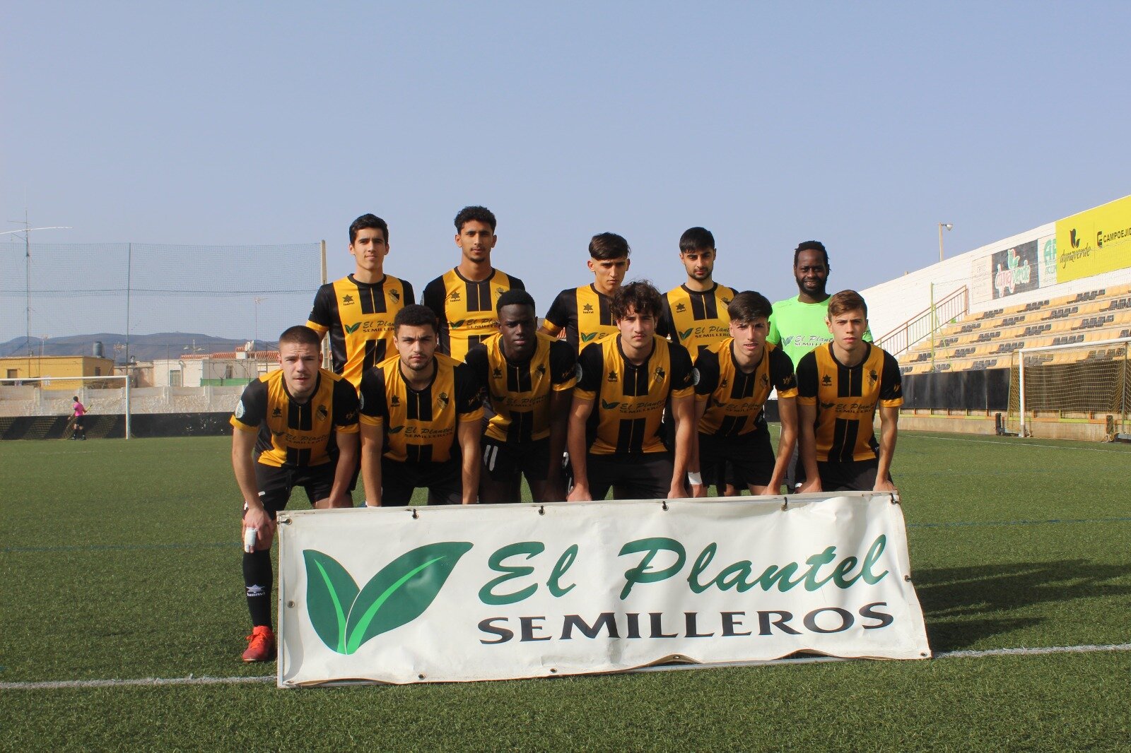 El Berja golea al Churriana