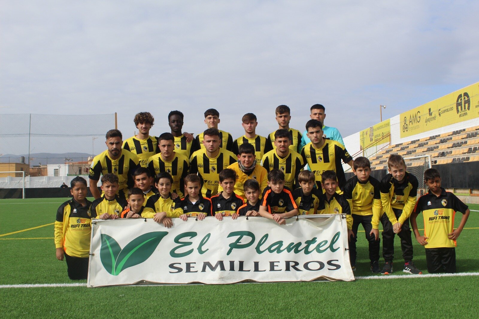El Berja CF recupera posiciones tras golear al Martos