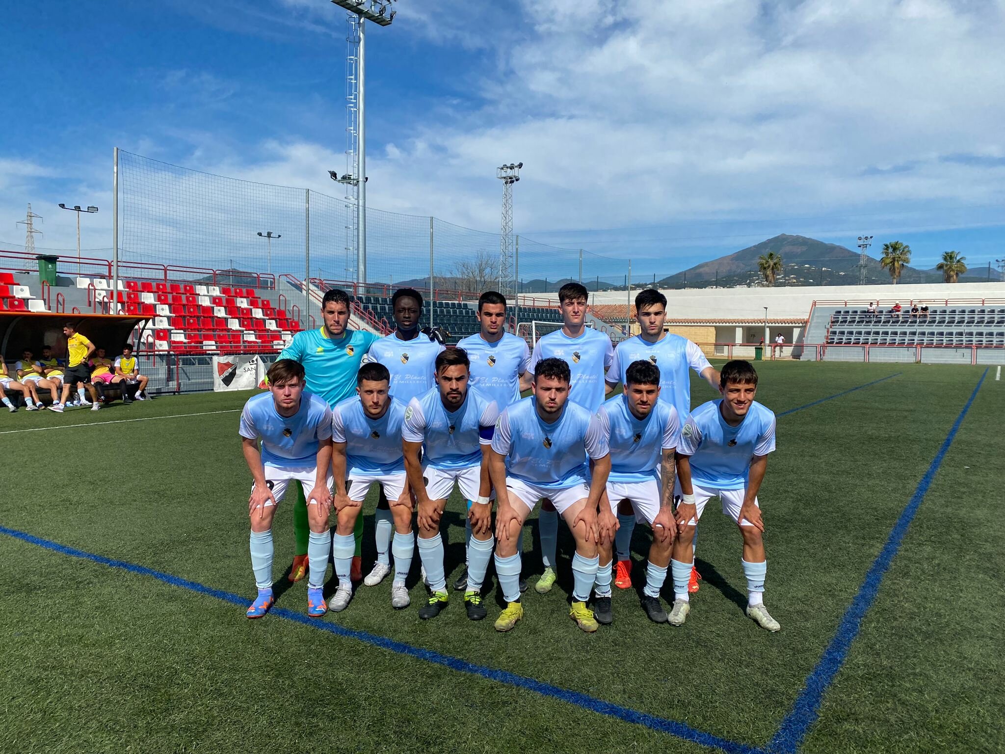 El Berja CF se impone al San Pedro con solvencia